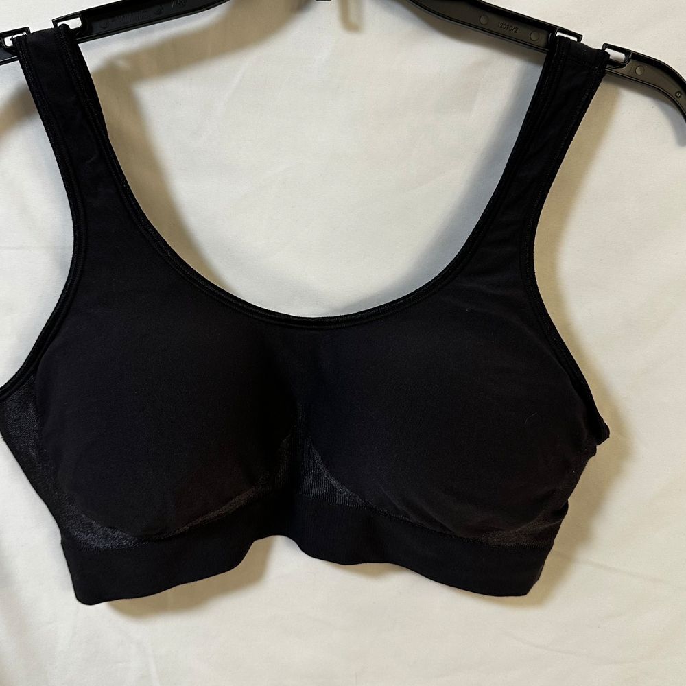 Bali bra Large black 3 hook and eye closure in the back full coverage